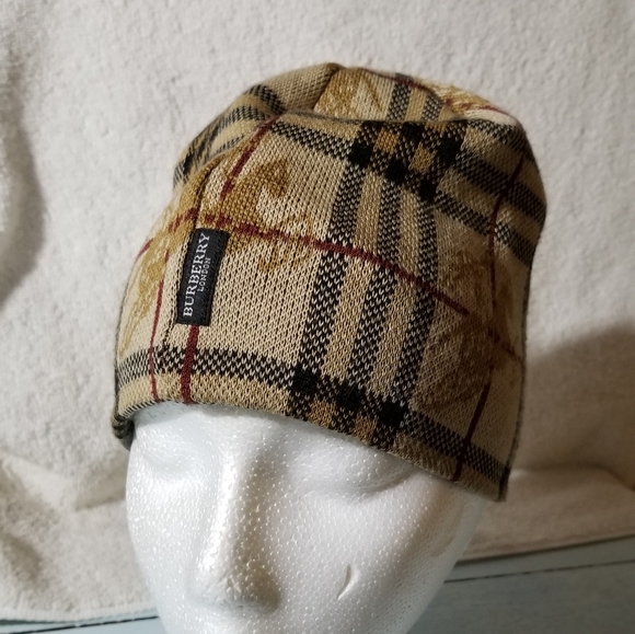 Burberry Accessories - Burberry vintage beanie hat with knight logo